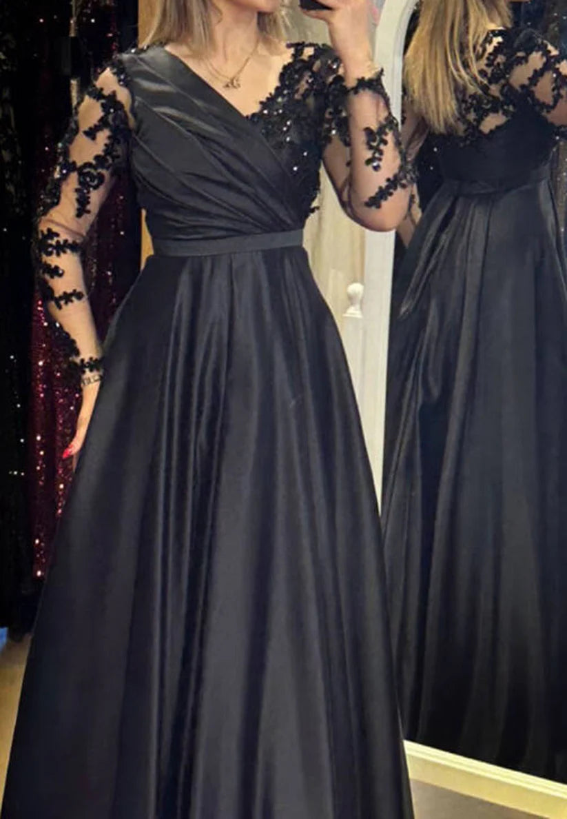 V-Neck Long Sleeves Appliques Pleated A-Line Mother of Bride Dress simple gentle atmospheric and unique desi Bring summer colors to enhance whitenesshance whiteness（副本）