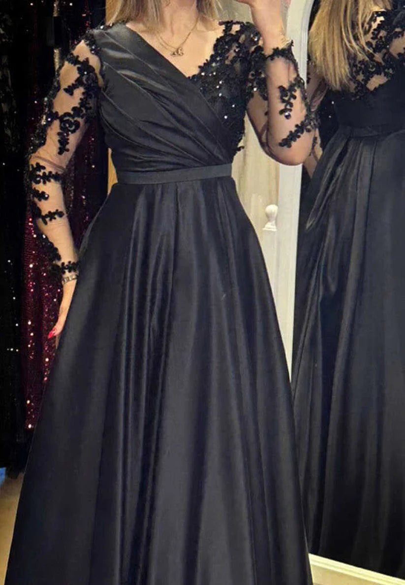 V-Neck Long Sleeves Appliques Pleated A-Line Mother of Bride Dress simple gentle atmospheric and unique desi Bring summer colors to enhance whitenesshance whiteness（副本）