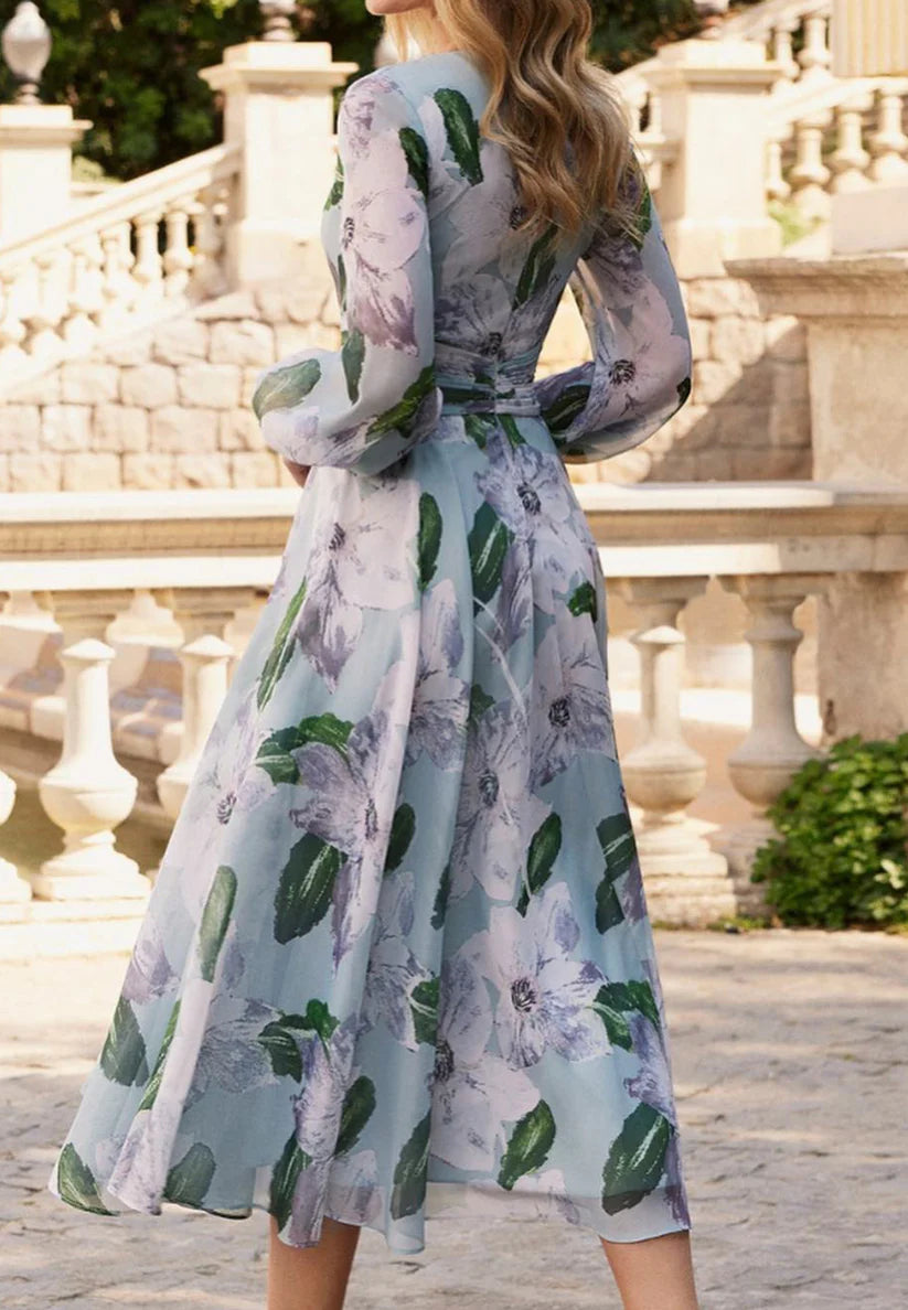 V-Neck Long Sleeves Chiffon Floral A-Line Mother of Bride Dress simple gentle atmospheric and unique desi Bring summer colors to enhance whiteness