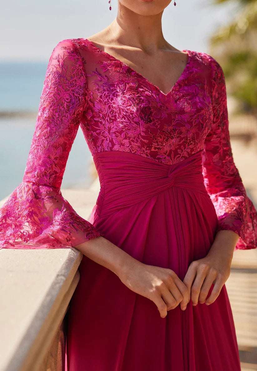 V-Neck Long Sleeves Floral Pleated A-Line Mother of Bride Dress simple gentle atmospheric and unique desi Bring summer colors to enhance whiteness