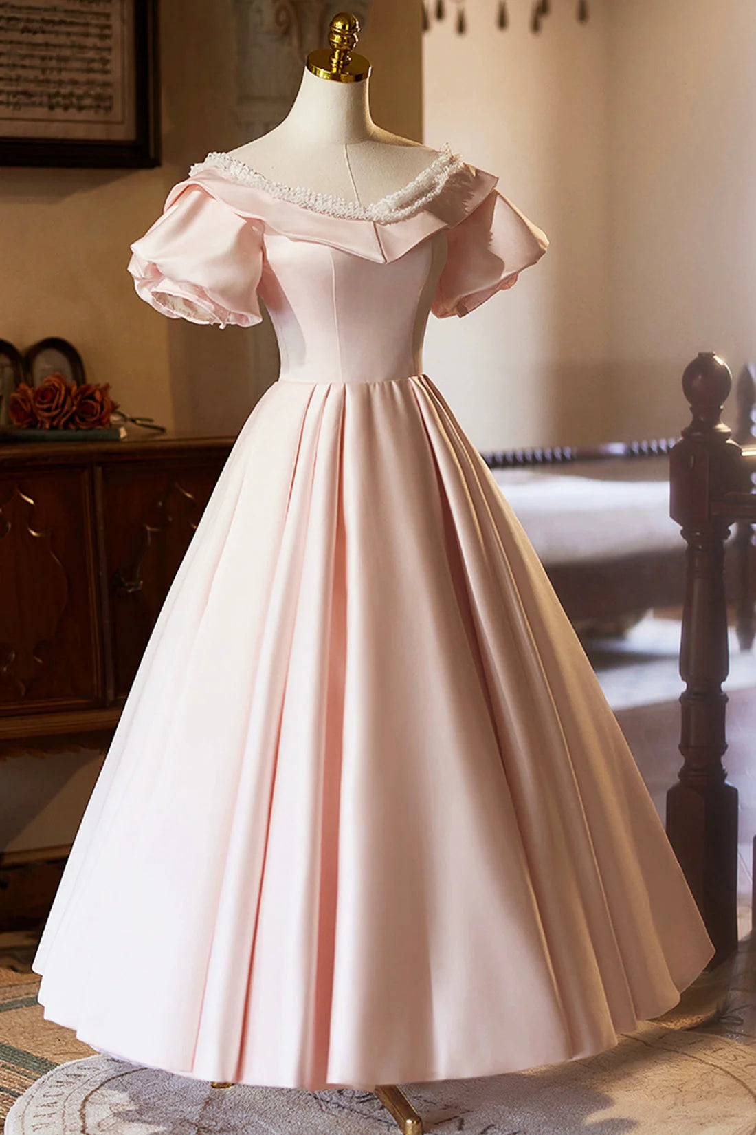 V-Neck Satin A-Line Prom Dress Beautiful Short Sleeve Evening Party Dress simple gentle atmospheric and unique desi Bring summer