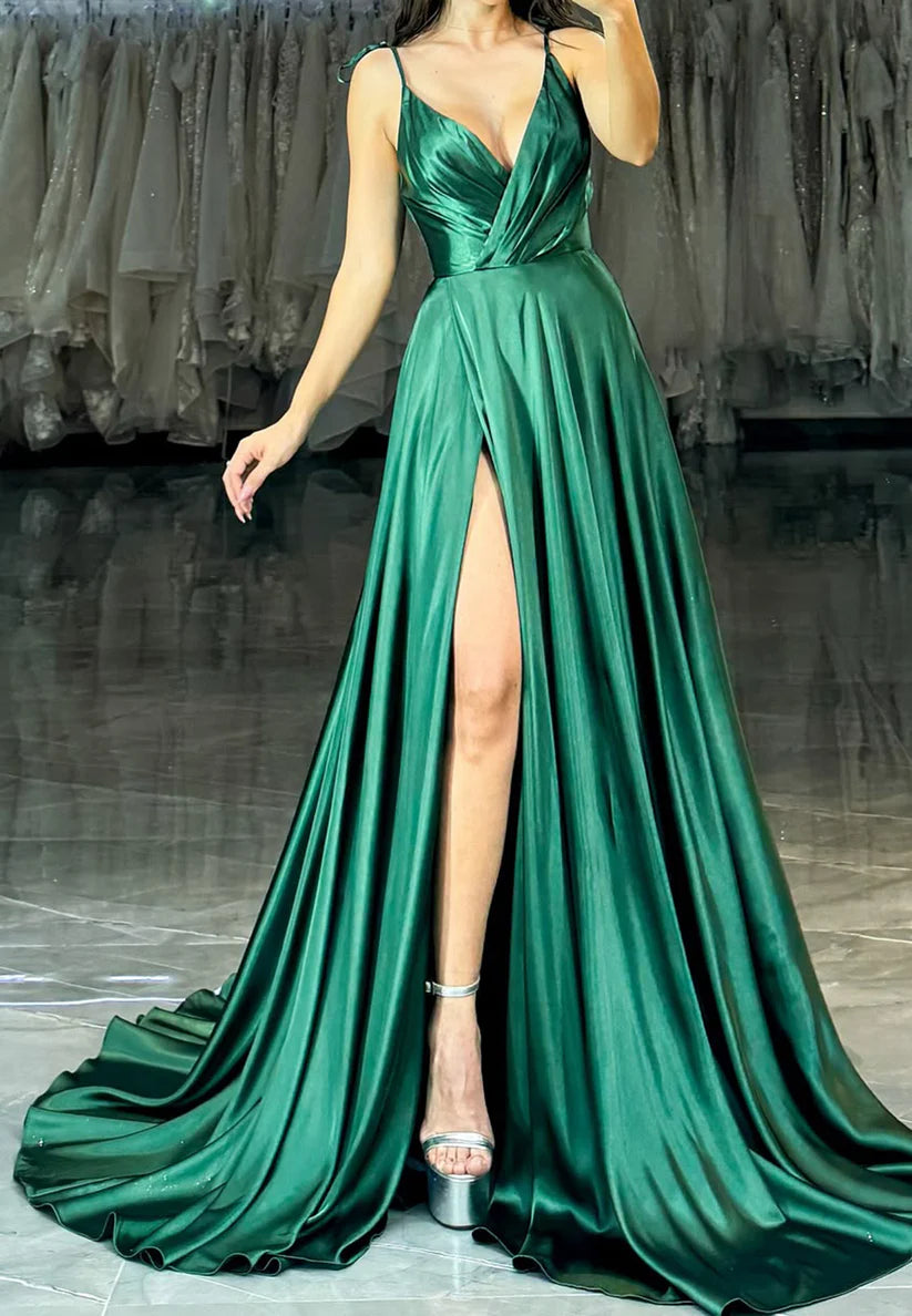 V-Neck Spaghetti Straps Pleated Sleek A-Line Simple Prom Dress simple gentle atmospheric and unique desi Bring summer colors to enhance whiteness