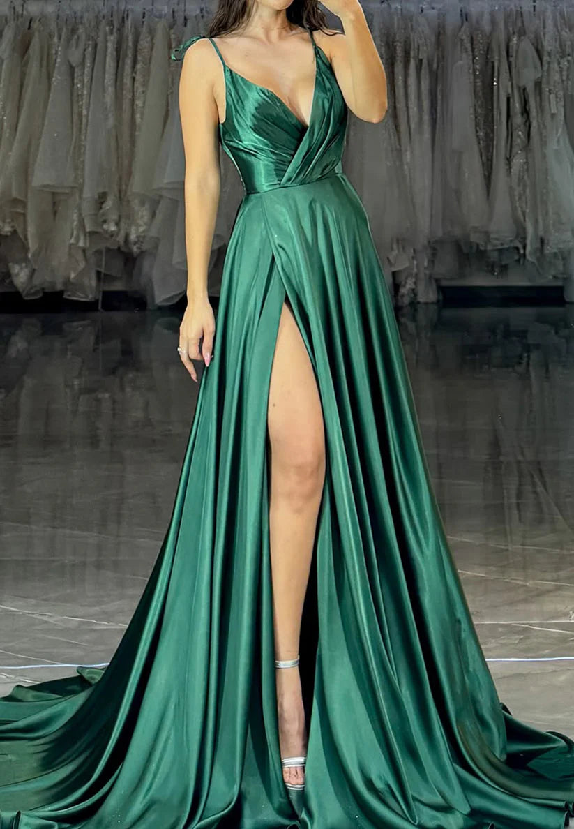 V-Neck Spaghetti Straps Pleated Sleek A-Line Simple Prom Dress simple gentle atmospheric and unique desi Bring summer colors to enhance whiteness