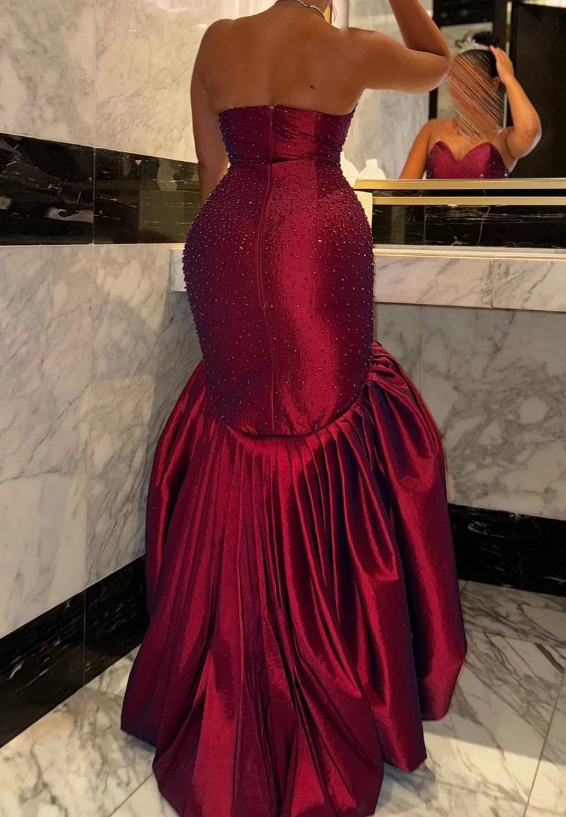 V-Neck Strapless Pleated Mermaid Evvening Dress simple gentle atmospheric and unique desi Bring summer colors to enhance whiteness