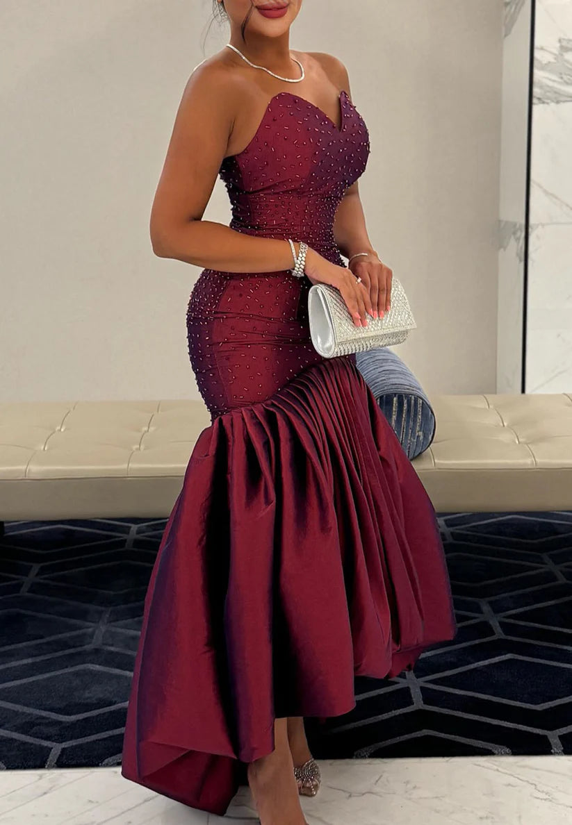 V-Neck Strapless Pleated Mermaid Evvening Dress simple gentle atmospheric and unique desi Bring summer colors to enhance whiteness