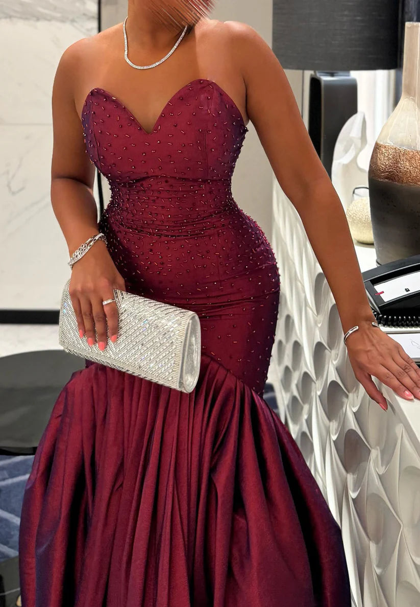 V-Neck Strapless Pleated Mermaid Evvening Dress simple gentle atmospheric and unique desi Bring summer colors to enhance whiteness