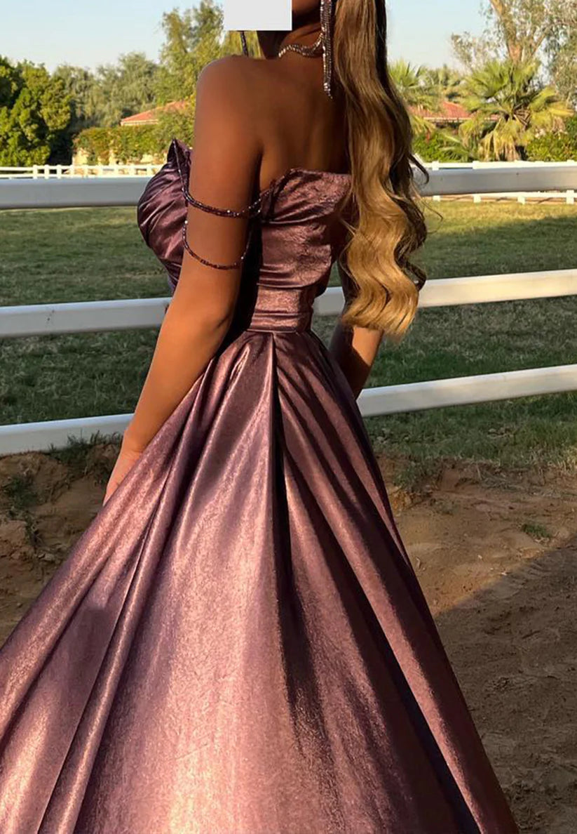 V-Neck Strapless Pleated Sleek Sheath Prom Dress simple gentle atmospheric and unique desi Bring summer colors to enhance whiteness