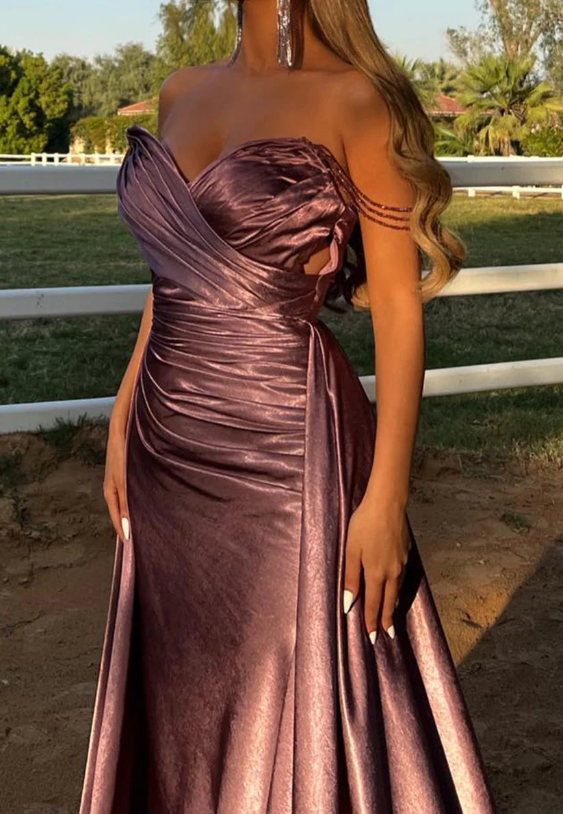 V-Neck Strapless Pleated Sleek Sheath Prom Dress simple gentle atmospheric and unique desi Bring summer colors to enhance whiteness