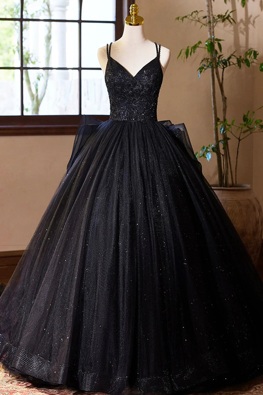 V-Neck Tulle Lace Prom Dress Gorgeous A-Line Evening Party Dress simple gentle atmospheric and unique desi Bring summer