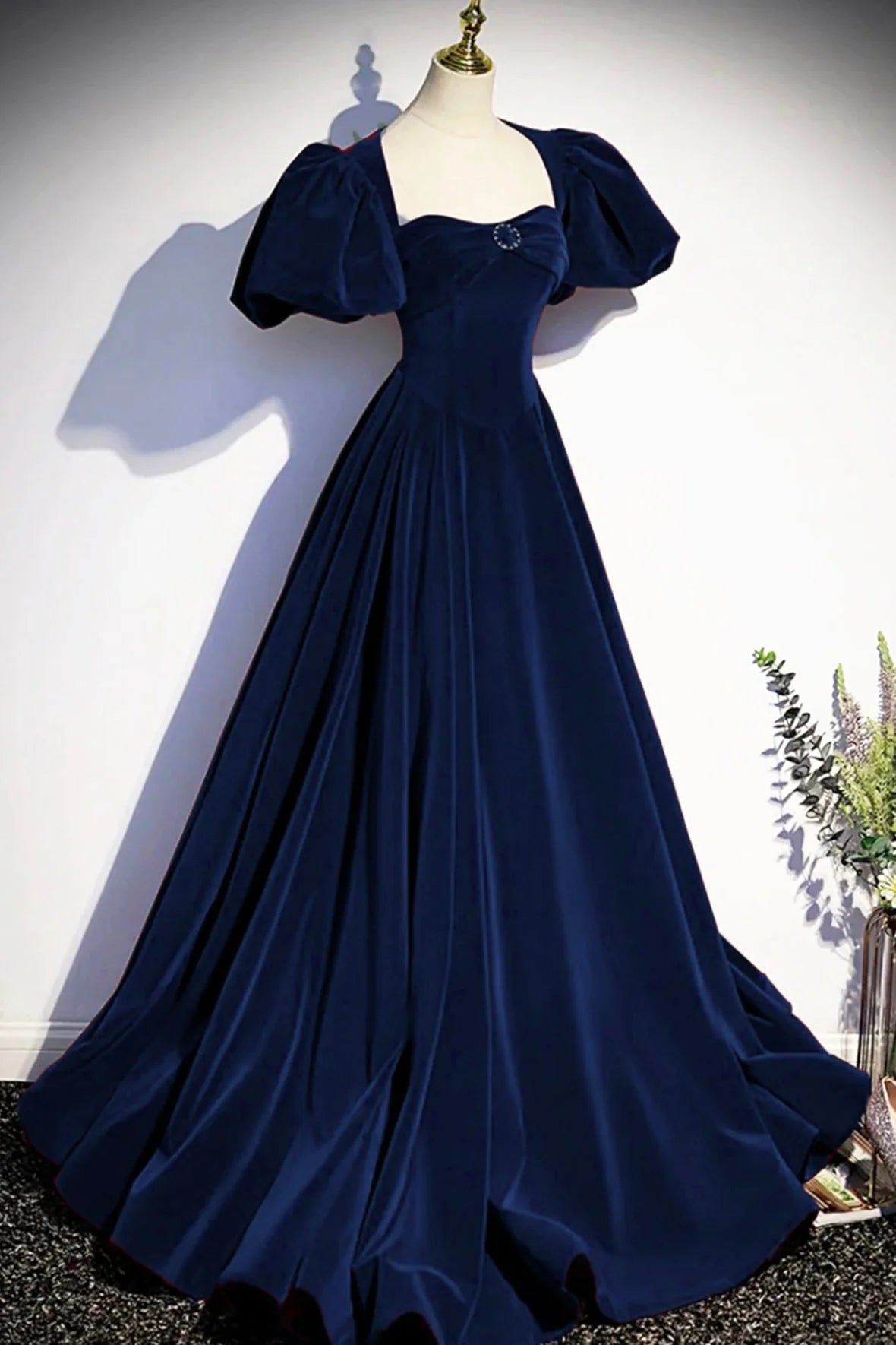 Velvet Floor Length Prom Dress Elegant Short Sleeve Evening Party Dress simple gentle atmospheric and unique desi Brin