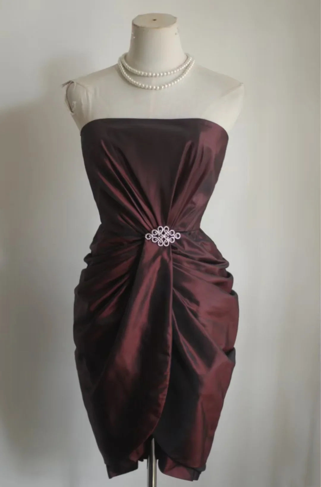 Vintage A line Strapless Burgundy Taffeta Formal Homecoming Dresses 18th Birthday Outfits Graduation Dress Short Mini Hoco Dresses