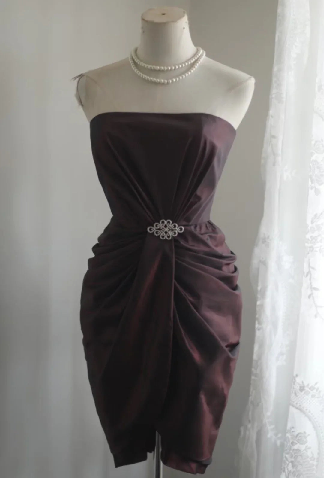 Vintage A line Strapless Burgundy Taffeta Formal Homecoming Dresses 18th Birthday Outfits Graduation Dress Short Mini Hoco Dresses