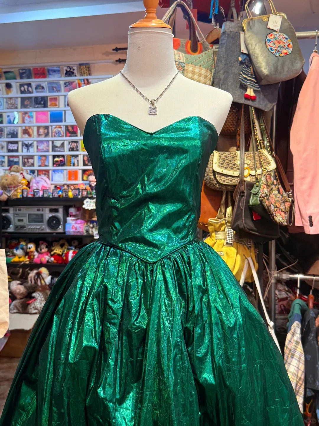 Vintage Elegant Sweetheart Neck Long Satin Ball Gown Evening Dress Party Dress simple gentle atmospheric and unique desi Bring summer colors to enhance whiteness