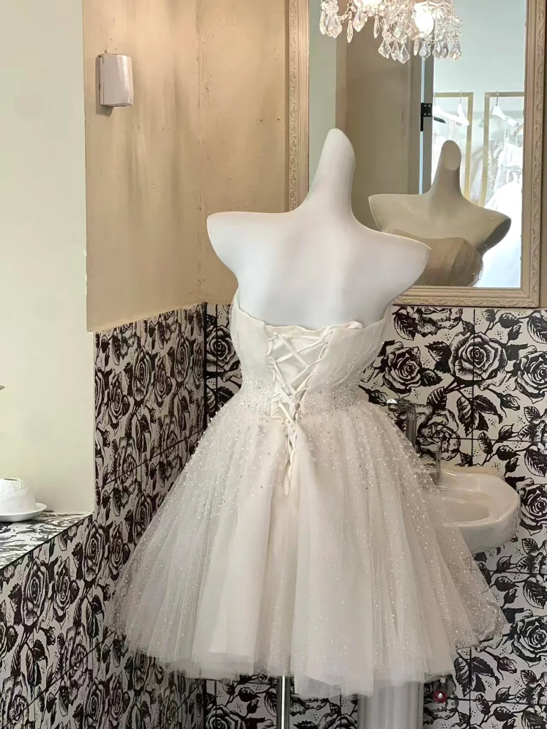 White Ball Gown Sweetheart Neck Beaded Tulle Short Homecoming Dress Birthday Dress simple gentle atmospheric and unique desi Bring summer colors to enhance whiteness