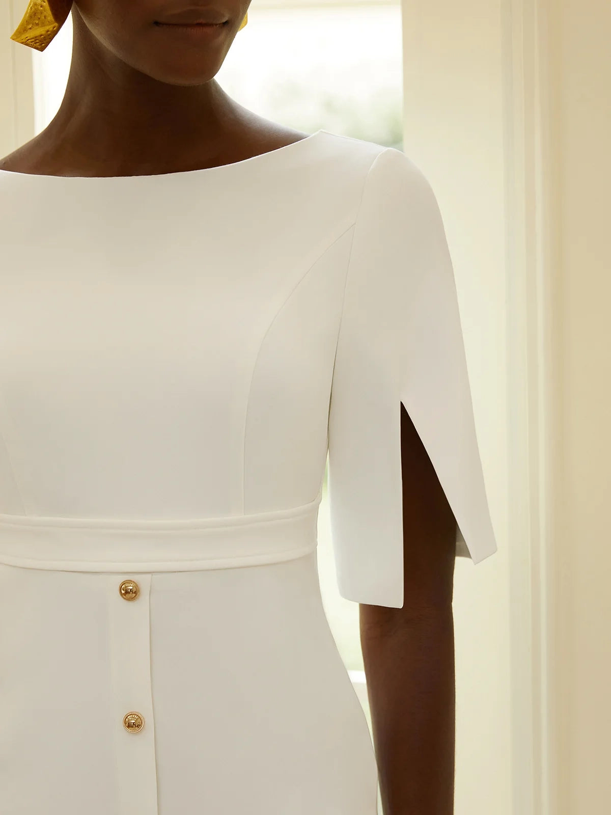 White Buttoned Classic Crew Neck Short Sleeve Sheath Midi Dress simple gentle atmospheric and unique desi Bring summer colors to enhance whiteness