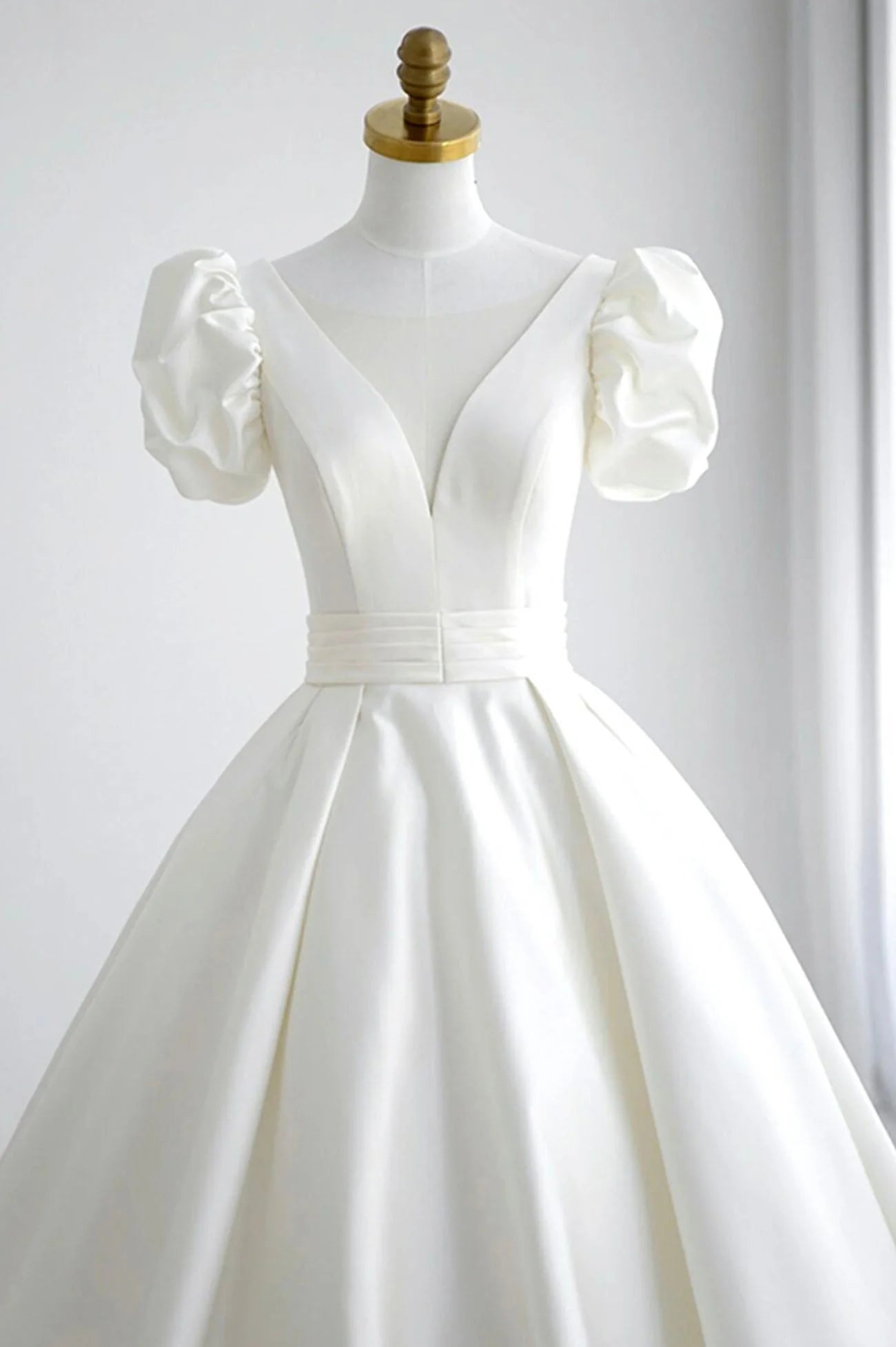 White V-Neck Satin Long Prom Dress  A-Line Short Sleeve Formal Dress simple gentle atmospheric and unique desi Bring summer colors to enhance whitenes