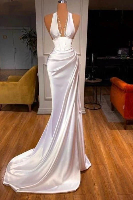 White satin neck hanging dress with deep V-neck and backless design suitable for dinner parties