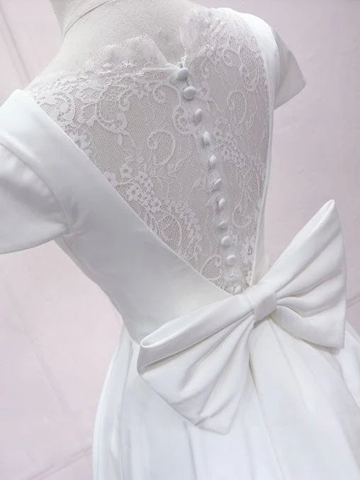 White v neck satin lace short prom dress, white homecomingWhite v neck satin lace short prom dress, white homecoming dress simple gentle atmospheric and unique desi Bring summer colors to enhance whitenes