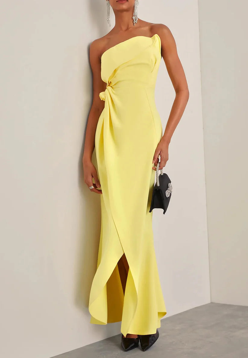 Yellow 3D Floral Ruched Strapless Sheath Gown simple gentle atmospheric and unique desi Bring summer colors to enhance whiteness