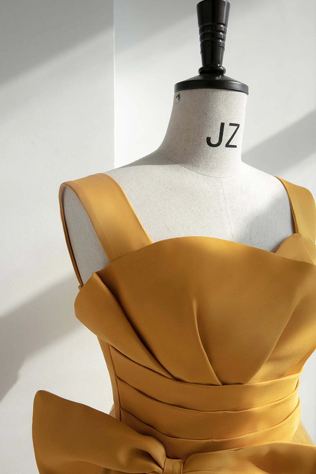 Yellow Tulle Long A-Line Prom Dress Cute Evening Dress with Bow simple gentle atmospheric and unique desi Bring summer colors to enhance whitenes