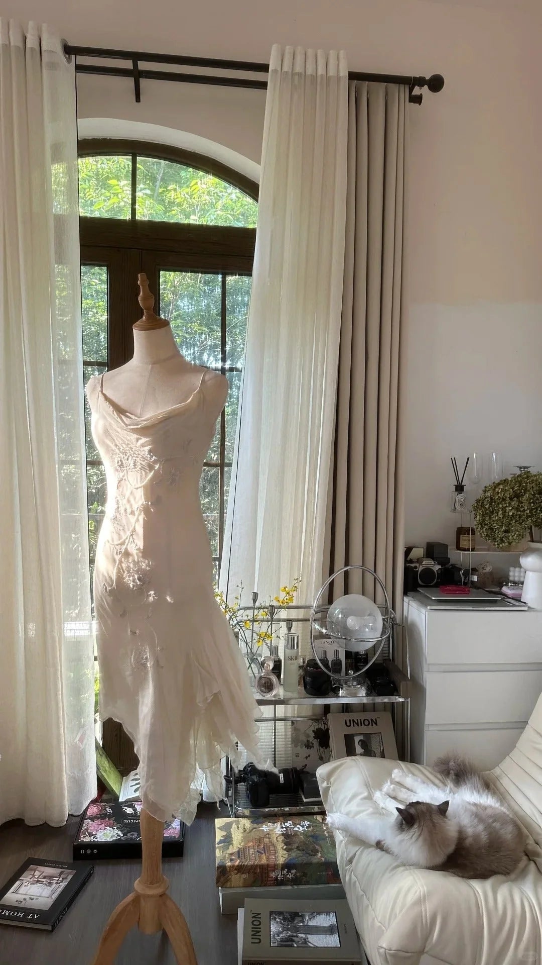 elegant fashion exquisite floral beaded mid-length. Short chiffon ball gown evening dress party dress  simple gentle atmospheric and unique desi Bring summer colors to enhance whiteness