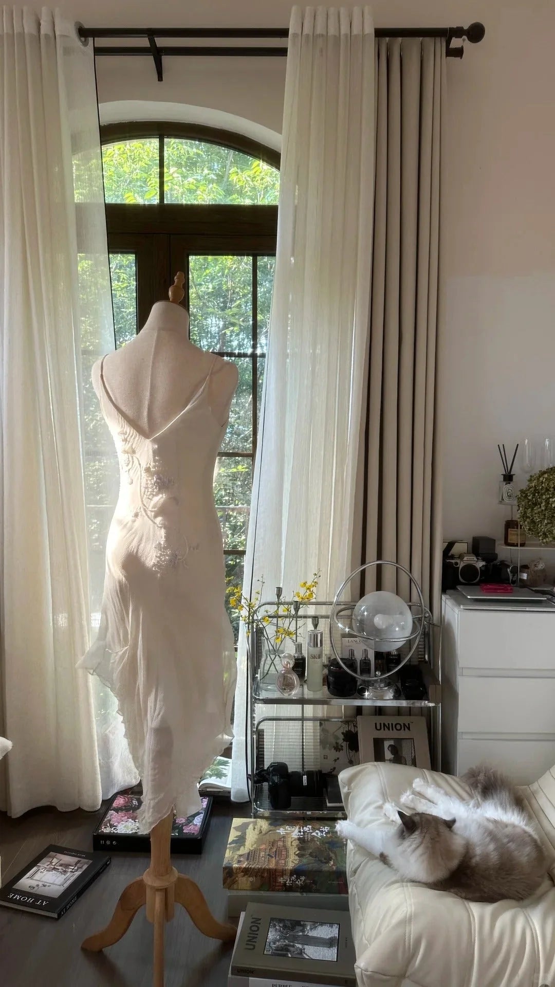 elegant fashion exquisite floral beaded mid-length. Short chiffon ball gown evening dress party dress  simple gentle atmospheric and unique desi Bring summer colors to enhance whiteness