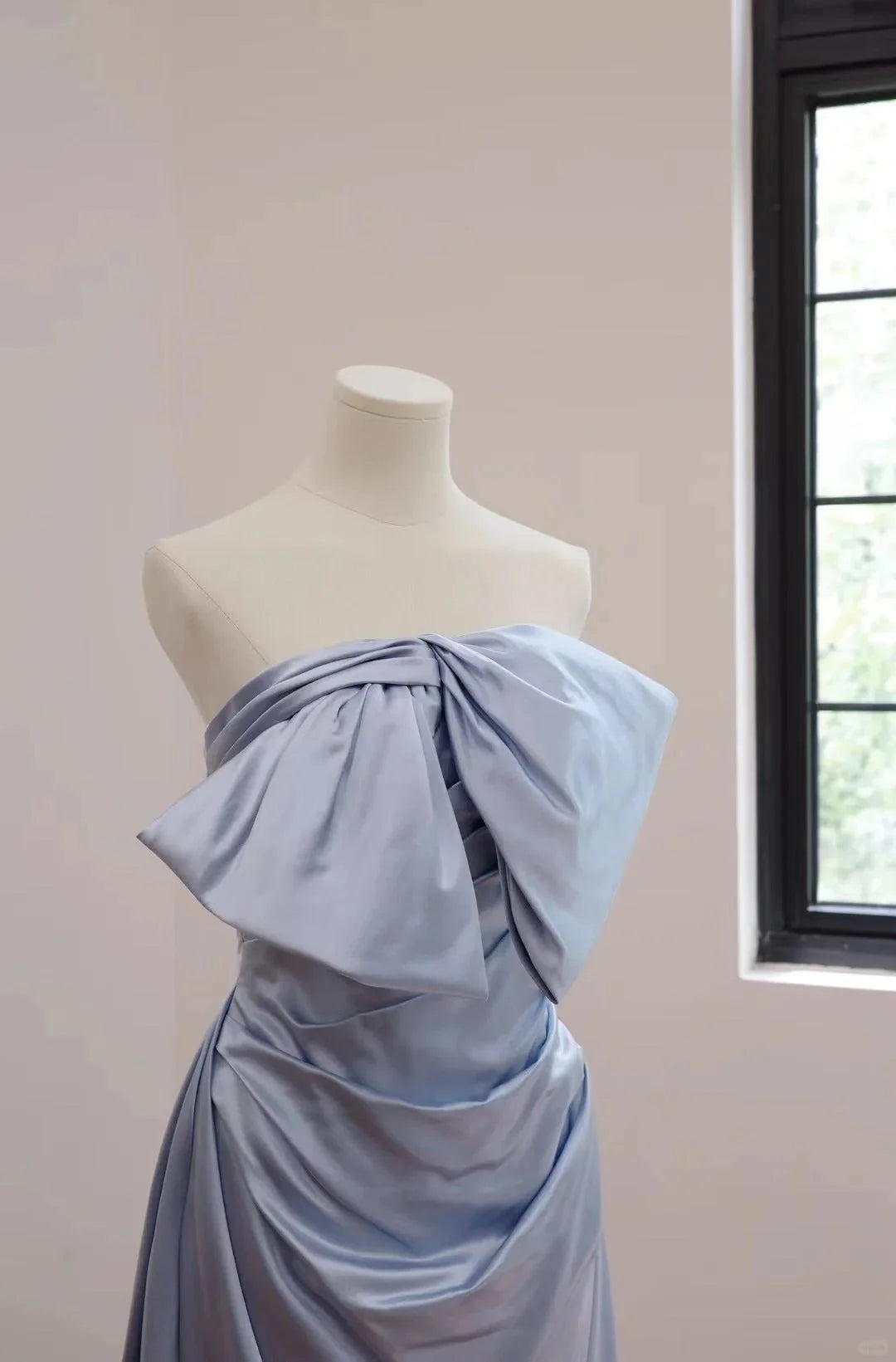 fashion long satin Prom dress evening dress simple gentle atmospheric and unique desi Bring summer colors to enhance whiteness ﻿