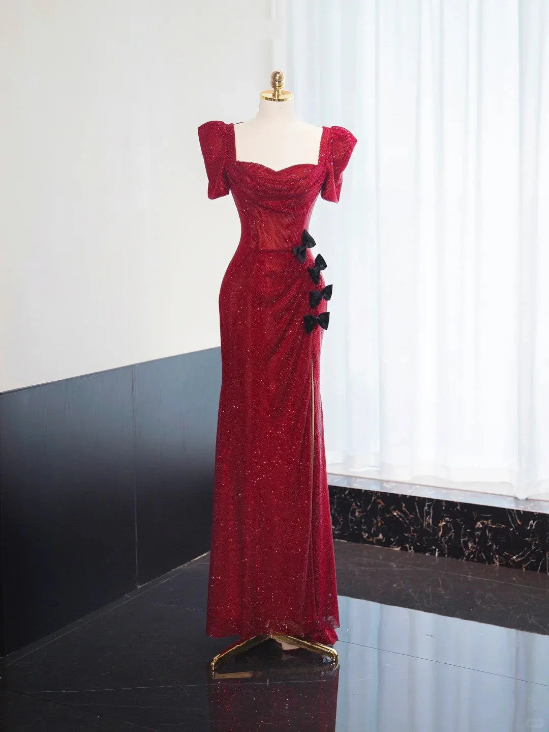 gorgeous shiny long floor-length sequined ball gown evening simple gentle atmospheric and unique desi Bring summer colors to enhance whiteness
