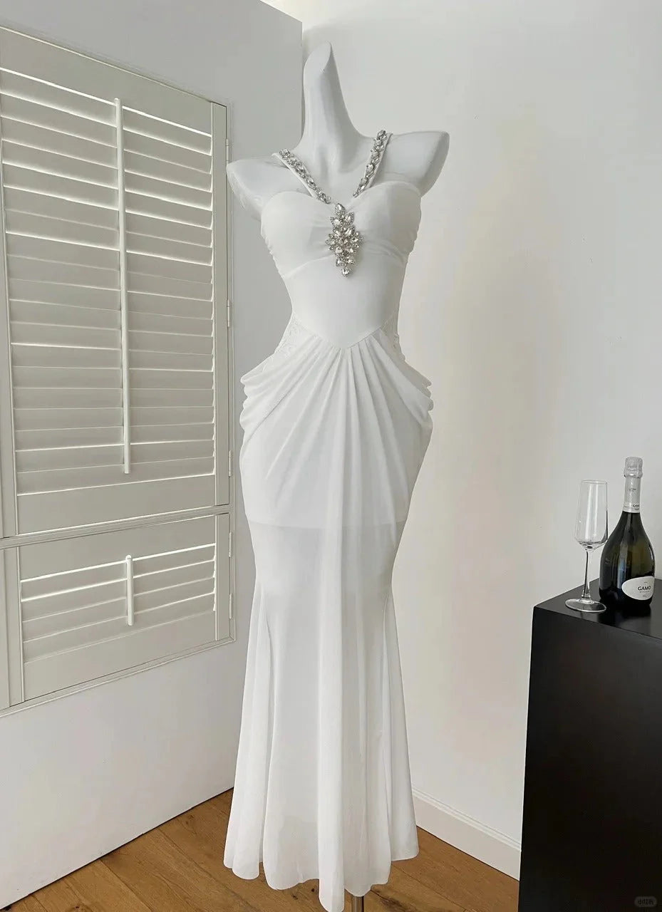 heavy diamond halter dress long chiffon ball gown evening dress prom dress  simple gentle atmospheric and unique desi Bring summer colors to enhance whiteness