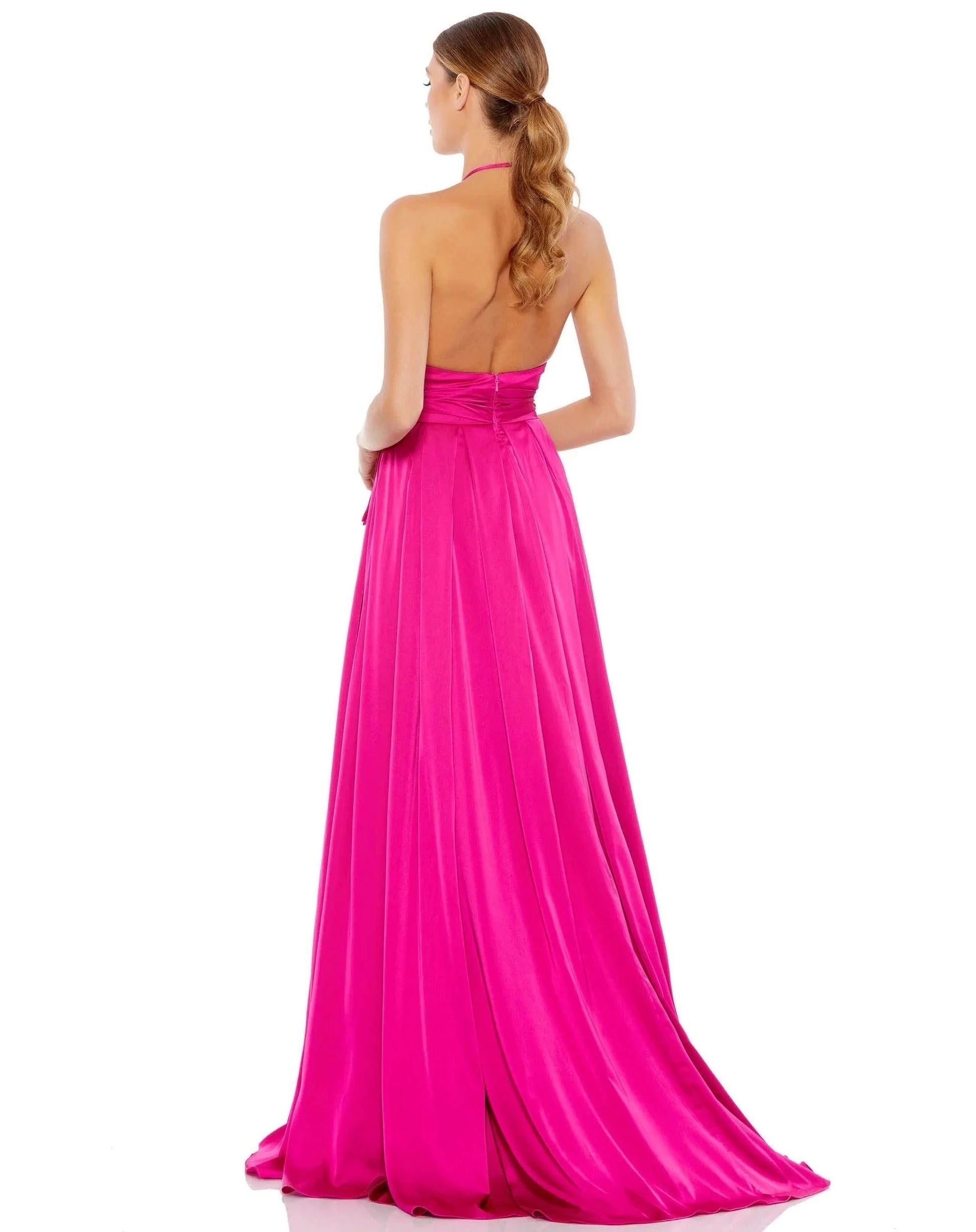 Modern A-Line Halter Sleeveless Open-Back Floor-Length Pleated Prom Dress