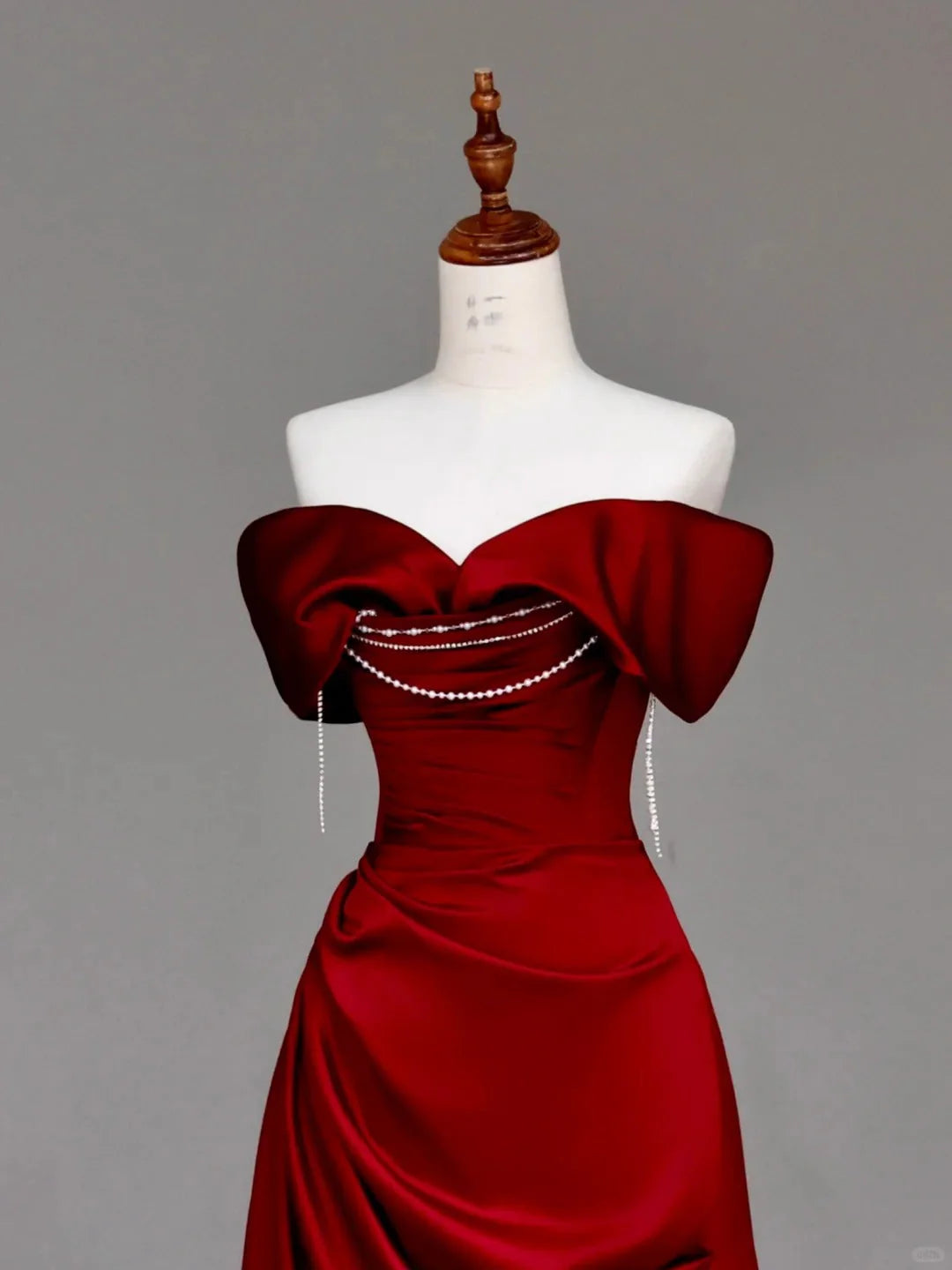 pearl beaded long satin prom dress evening dress party dress simple gentle atmospheric and unique desi Bring summer colors to enhance whiteness