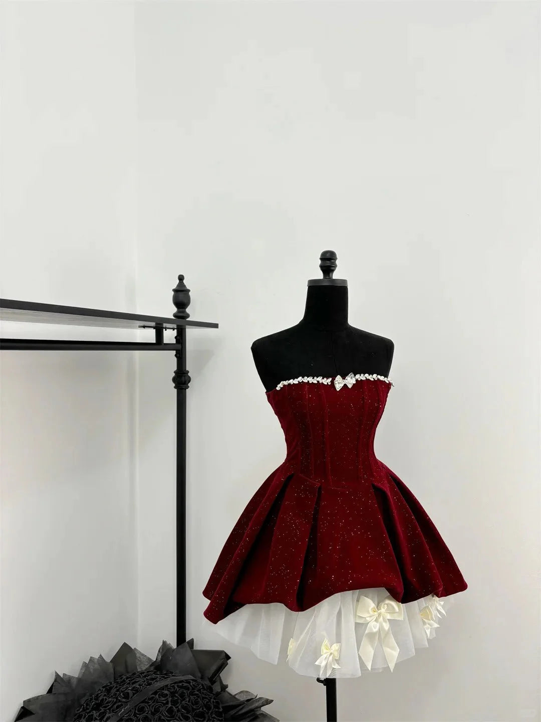 shiny cute sweet heavy red velvet tube top short Bow skirt homecoming dress simple gentle atmospheric and unique desi Bring summer colors to enhance whiteness