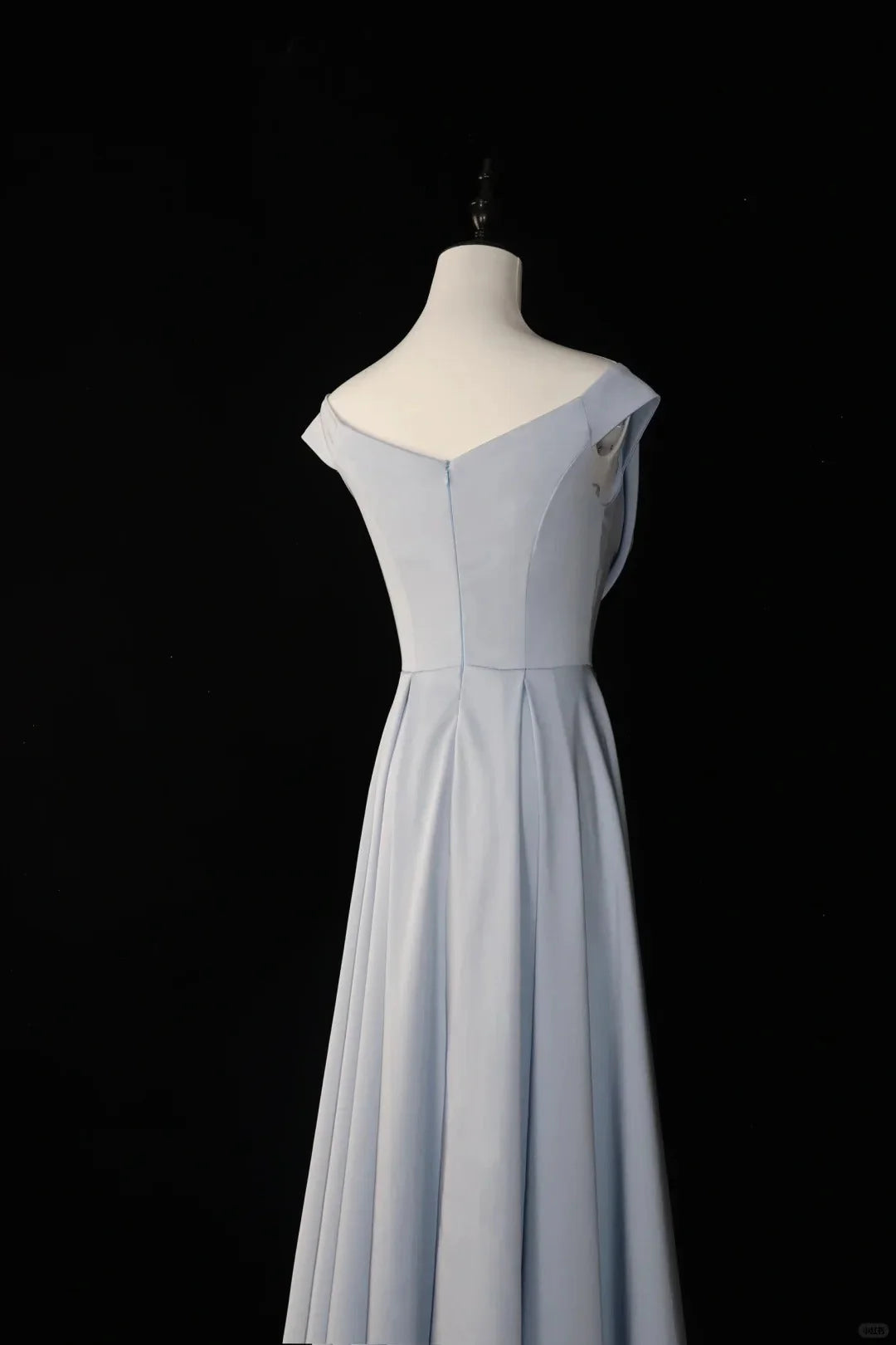 simple fashion long satin bridesmaid dresses prom dresses simple gentle atmospheric and unique desi Bring summer colors to enhance whiteness